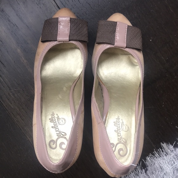 Seychelles suede bow heel 7.5 - Picture 7 of 7